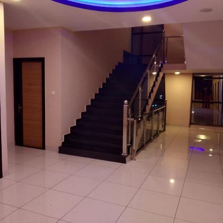 Hotel Reyansh Tanakpur Buitenkant foto