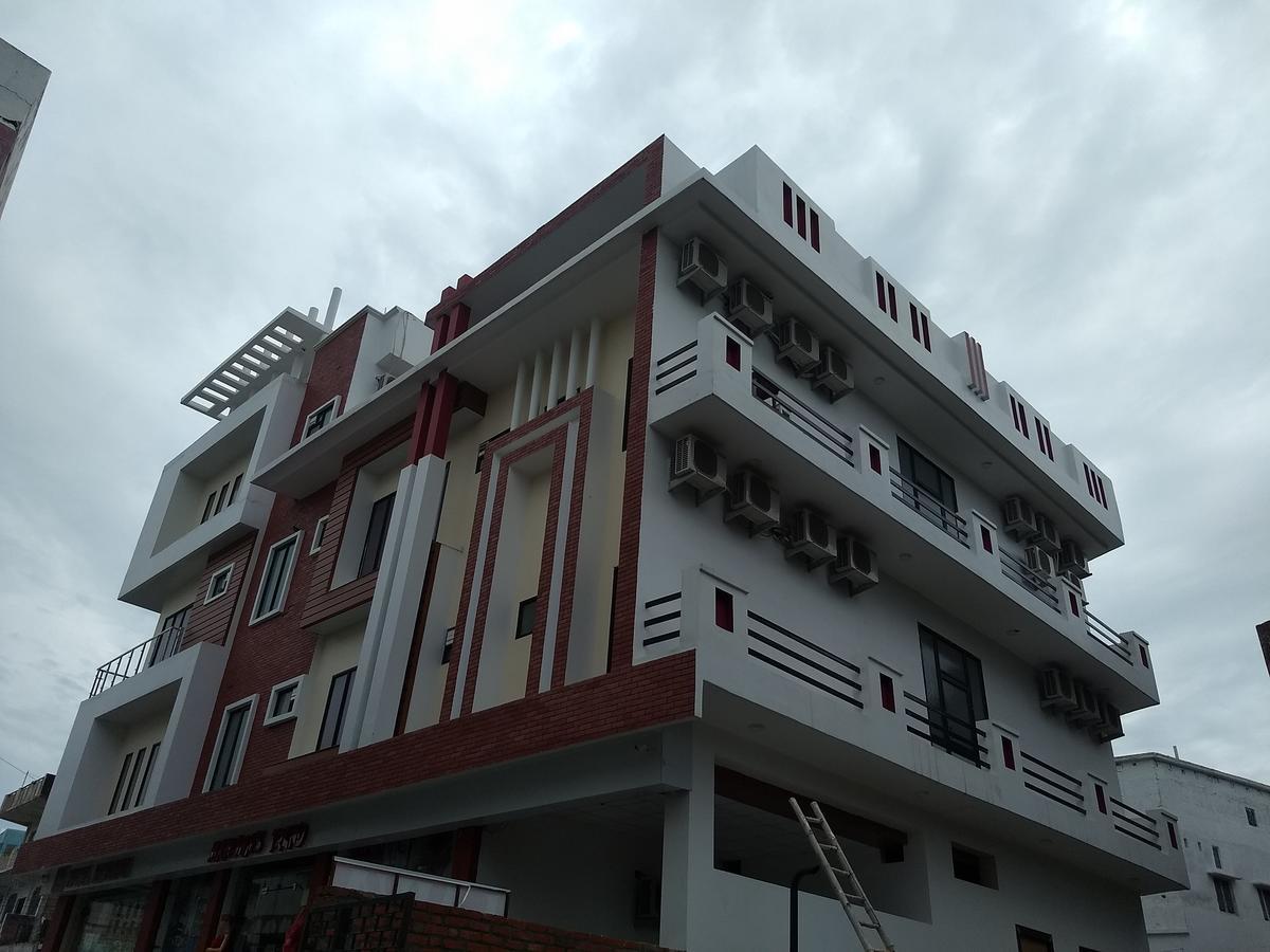 Hotel Reyansh Tanakpur Buitenkant foto