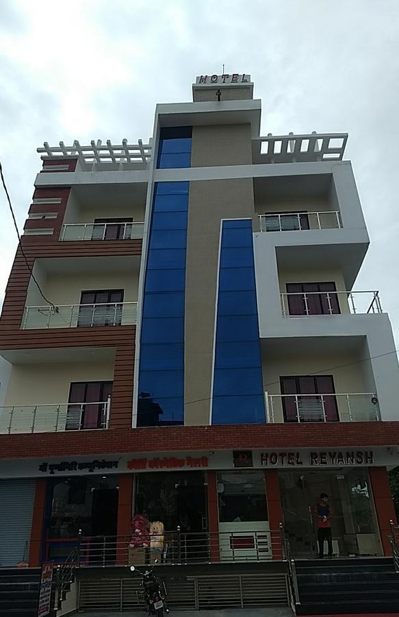 Hotel Reyansh Tanakpur Buitenkant foto