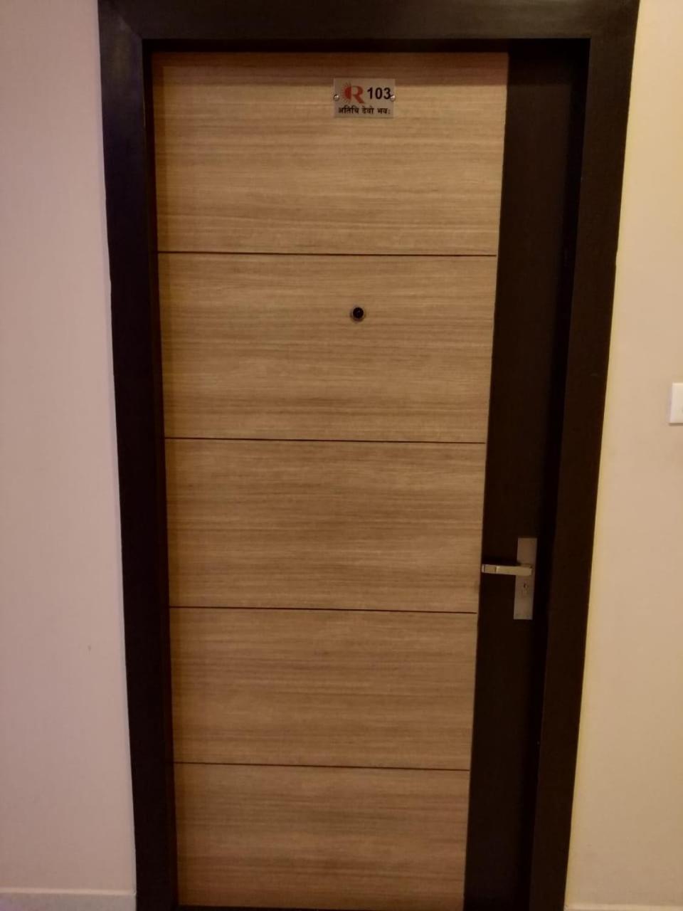 Hotel Reyansh Tanakpur Buitenkant foto