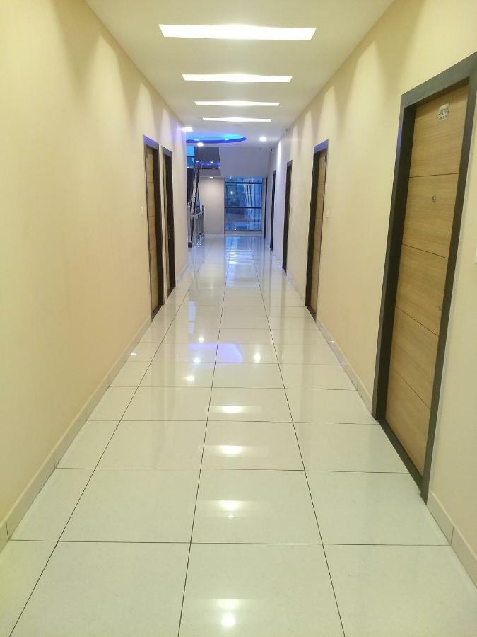 Hotel Reyansh Tanakpur Buitenkant foto