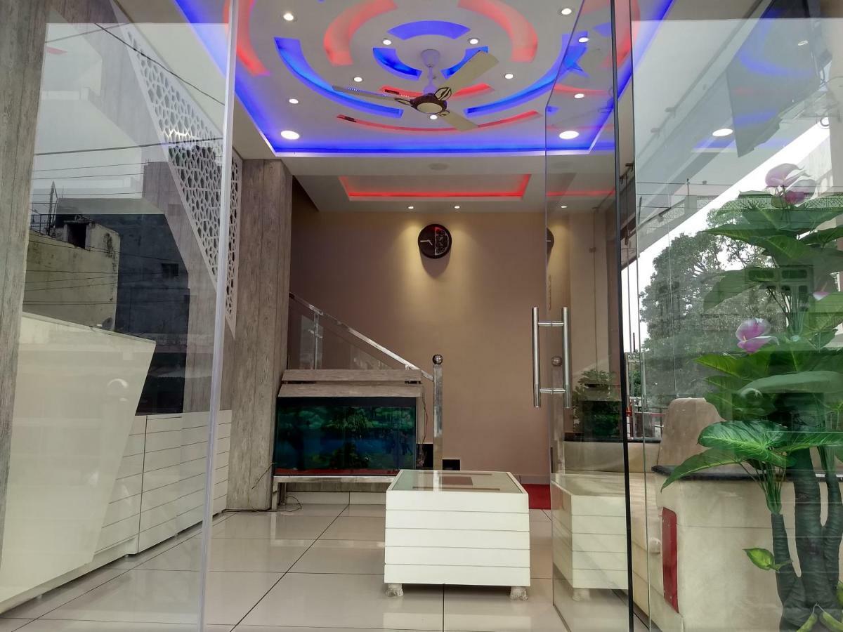 Hotel Reyansh Tanakpur Buitenkant foto