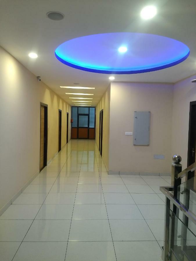 Hotel Reyansh Tanakpur Buitenkant foto