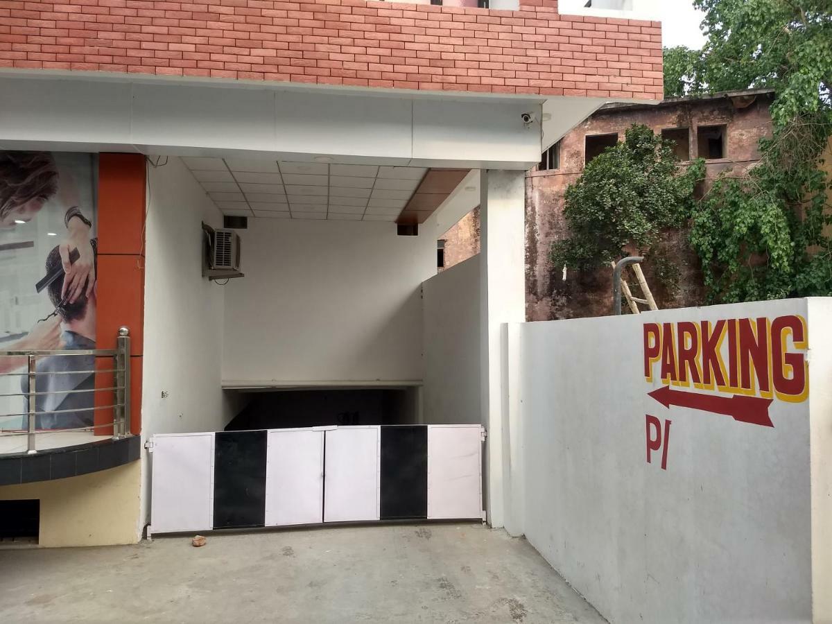Hotel Reyansh Tanakpur Buitenkant foto